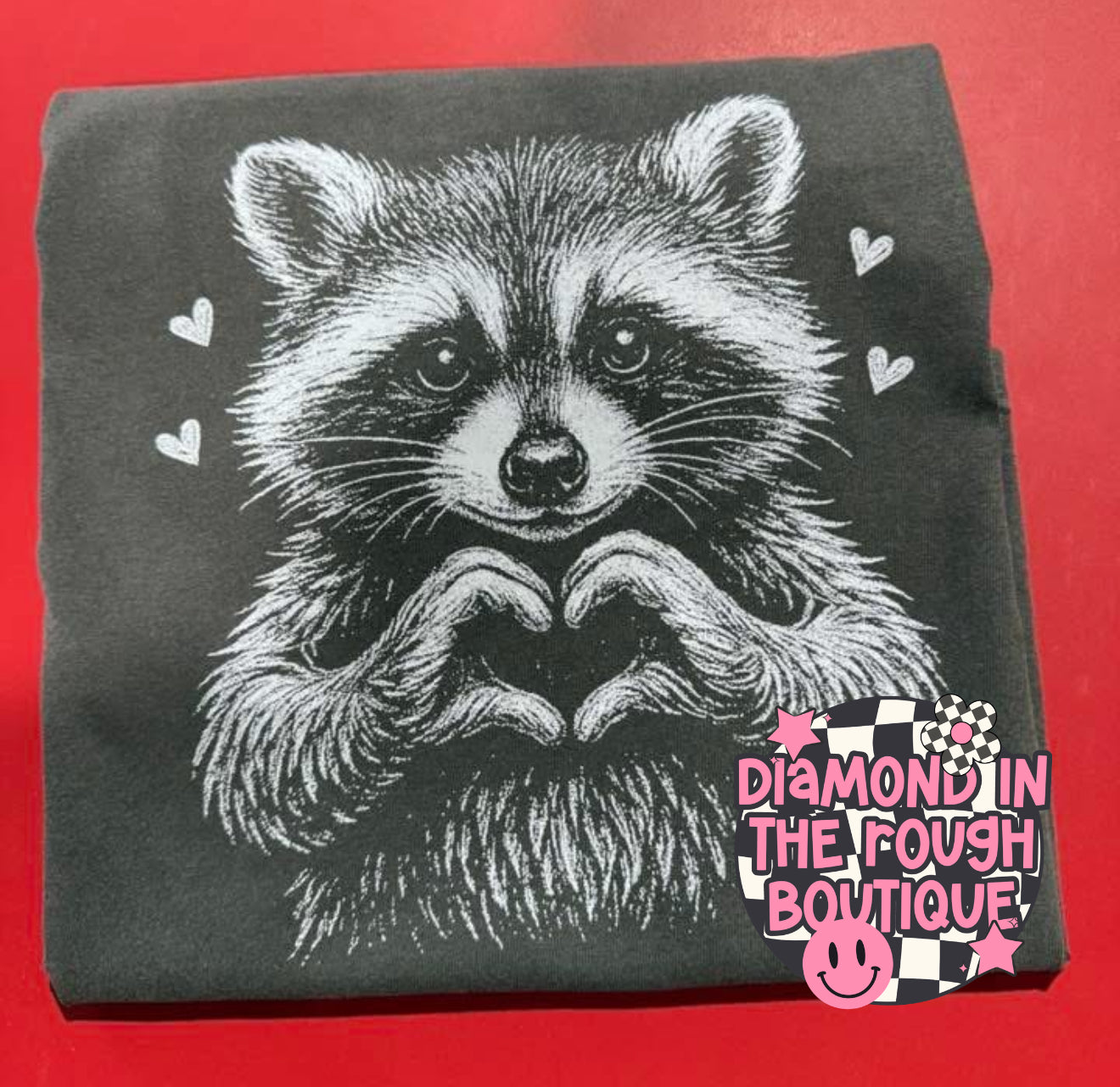 Raccoon valentine -graphic Tee
