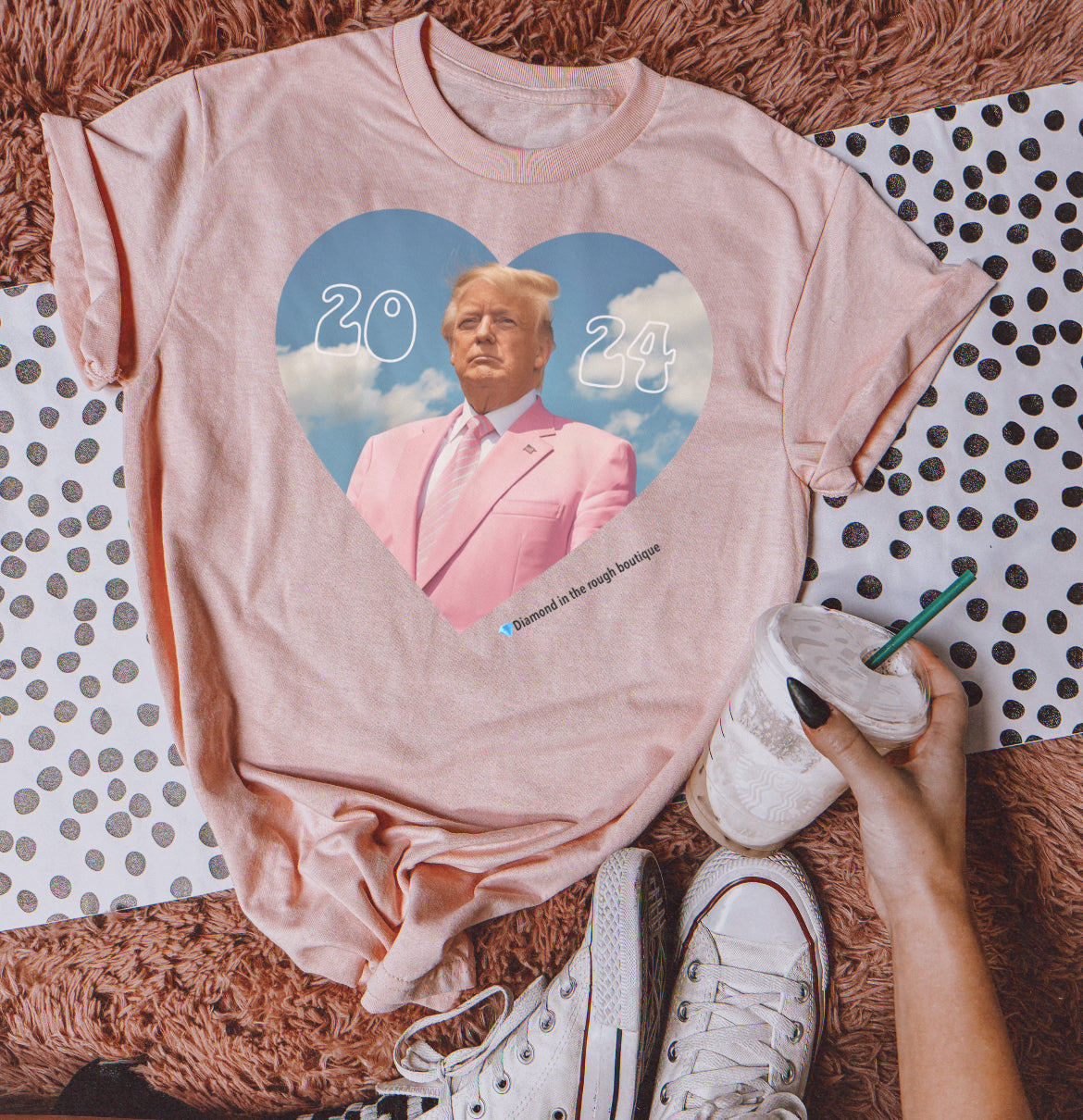 Trump 2024 heart-Graphic Tee
