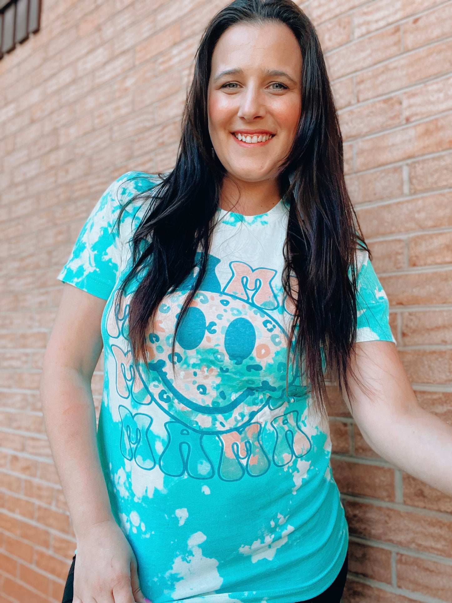 Retro Mama-Bleached Tee