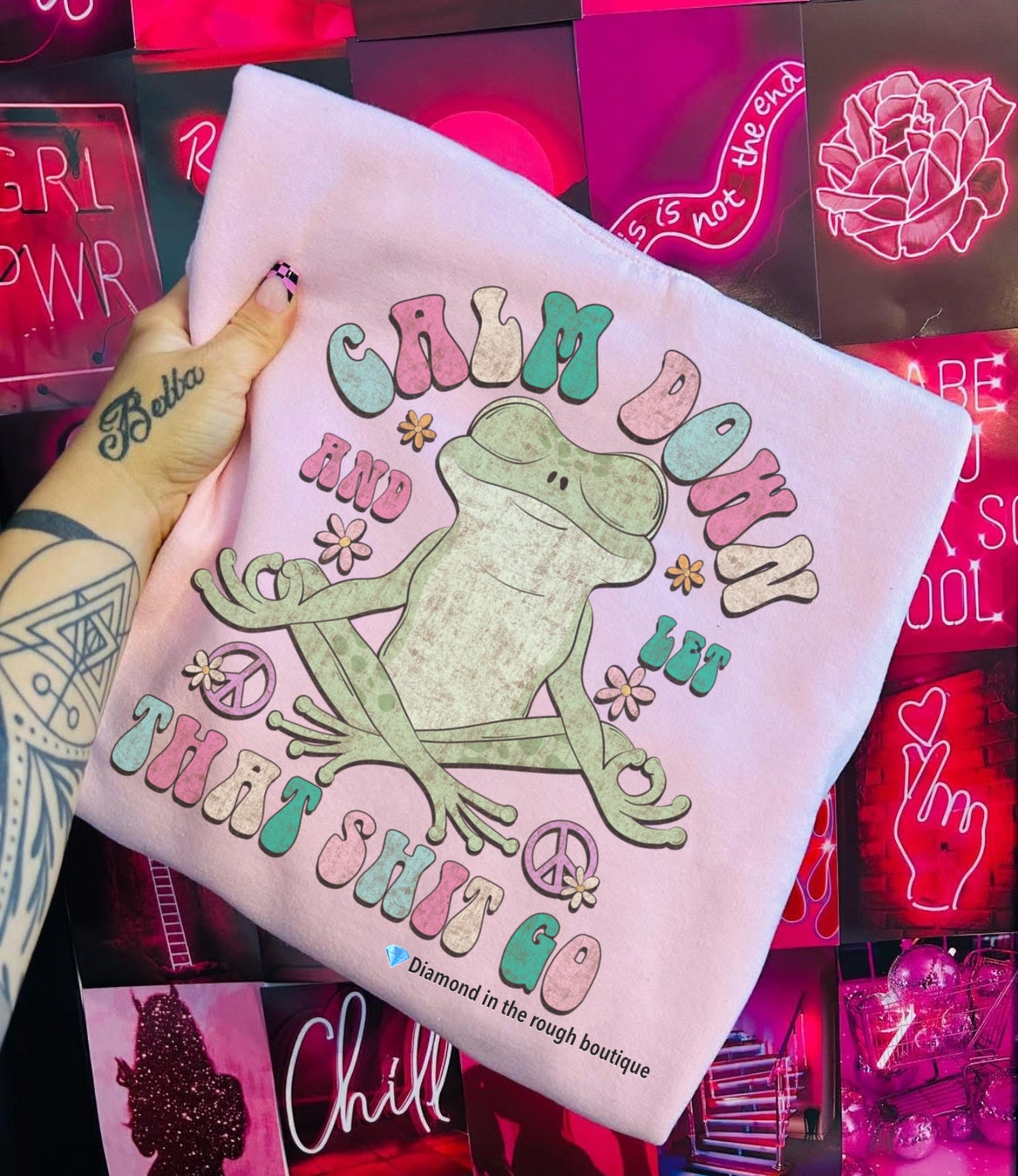 Calm down frog -graphic tee the