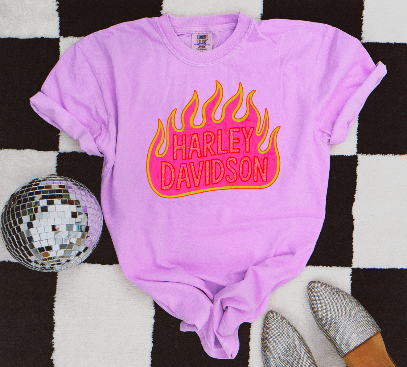 HD pink flame-comfort color tee